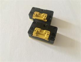 LCD+TP connector/FPC connector微針模組測試座 大電流BTB彈片微針模組：針對手機屏的測試連接器,手機屏幕微針模組檢測,屏幕測試連接器，提供解決方法或方案； 大電流BTB/FPC彈片微針模組產(chǎn)品特點：能應對更小pitch、測試效率高、高穩(wěn)定性、能承受最大50A大電流、使用壽命更長、快速出樣、訂貨周期短。